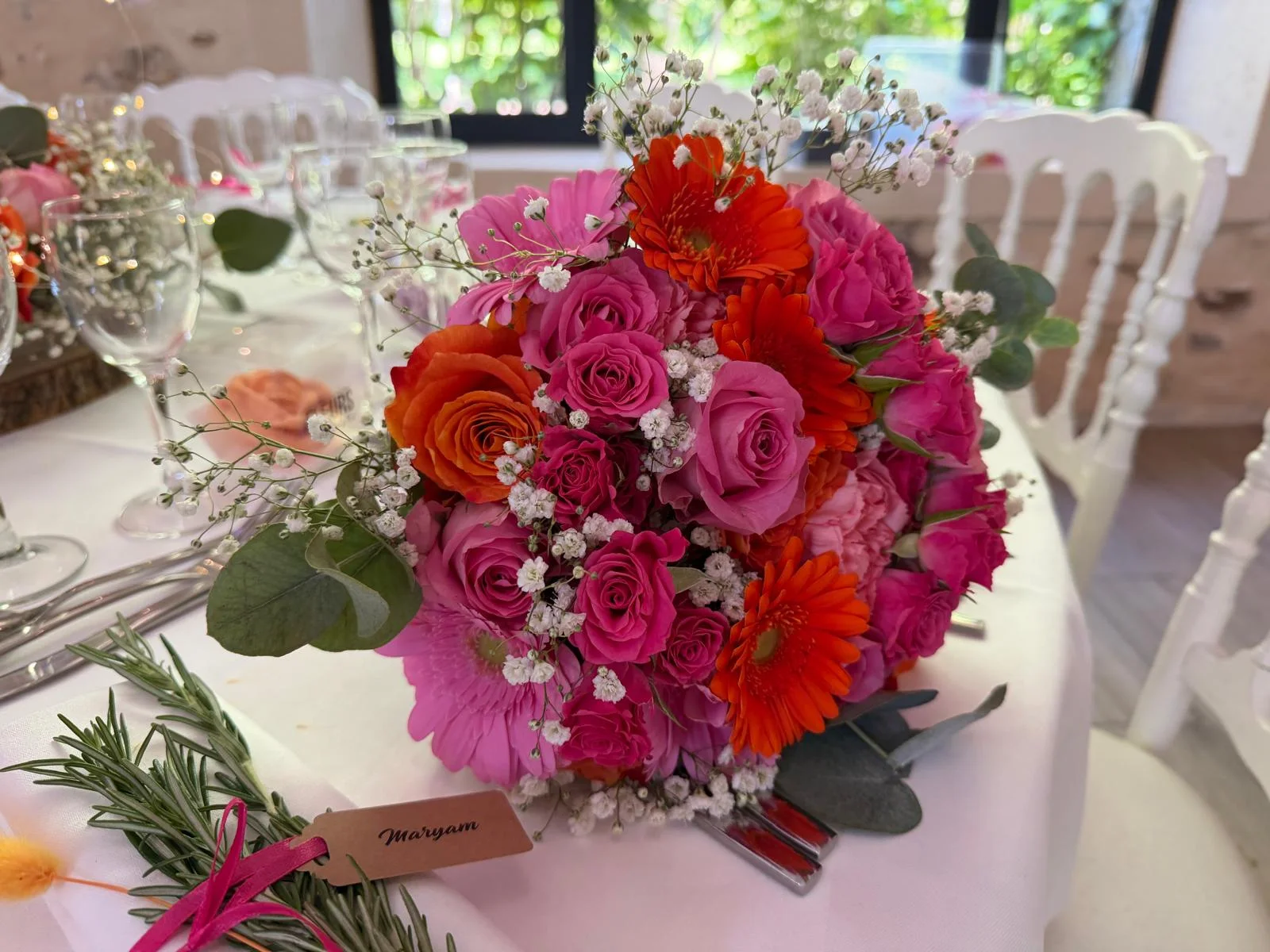 Bouquet de mariée fuchsia et orange, roses et gerberas – Armony's Déco