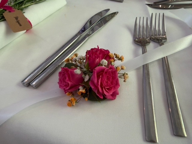 Boutonnière rose – Armony's Déco