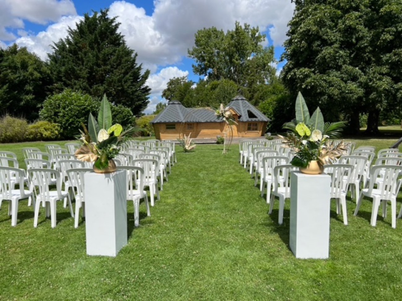 Décoration de mariage : Cérémonie extérieure exotique