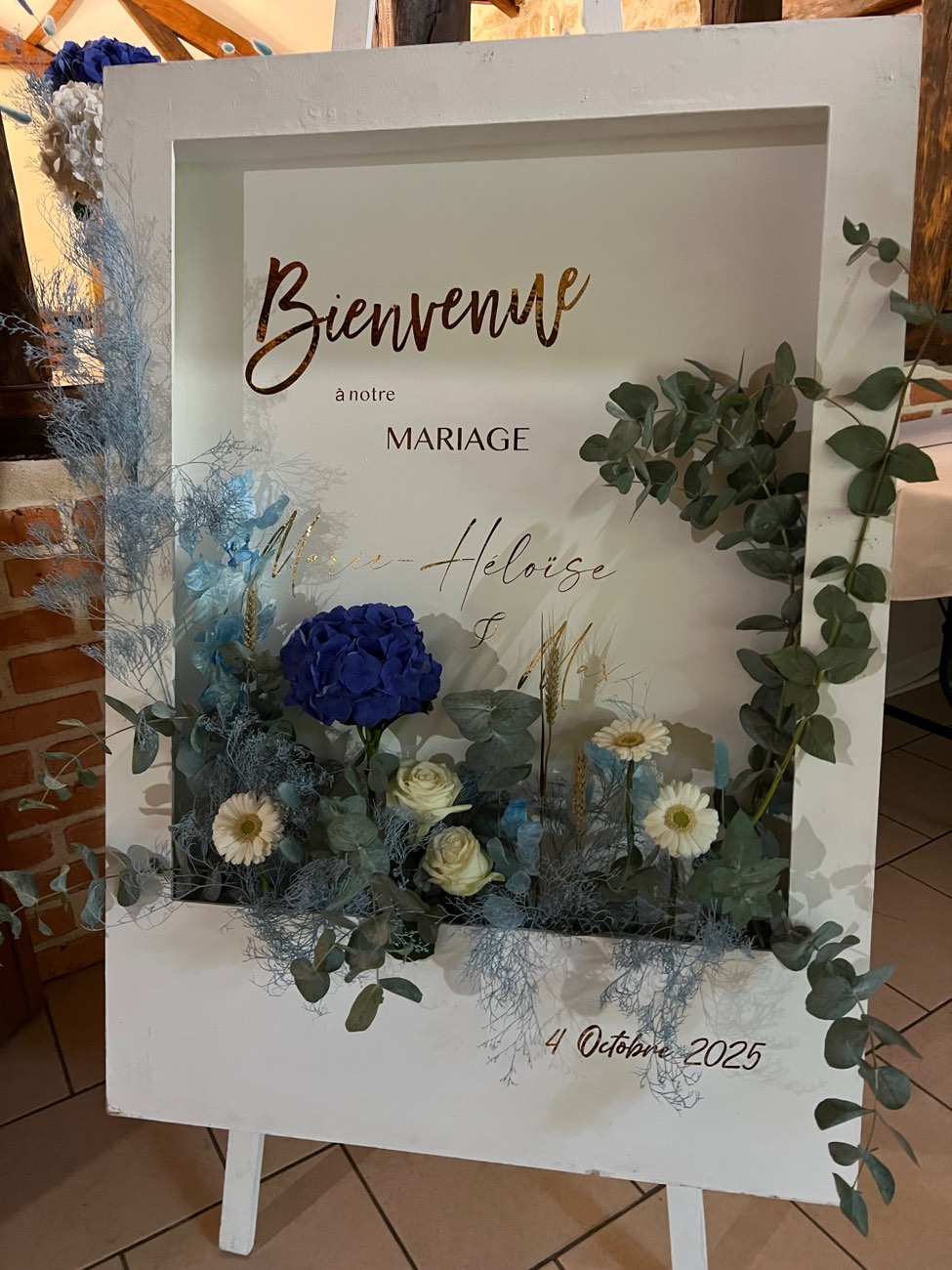 Décoration de mariage : Panneau de bienvenue et jardin floral
